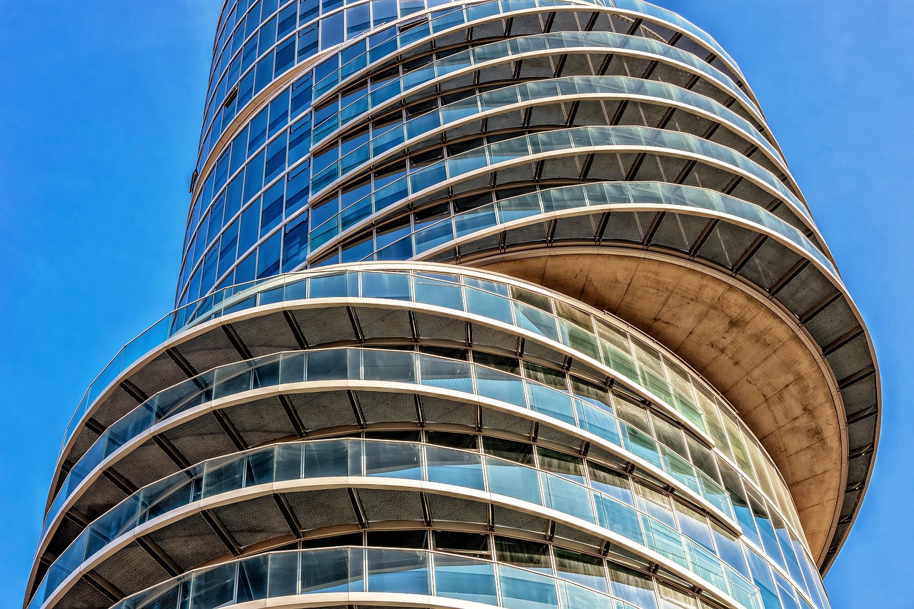 Commercial Real Estate SEO Ontario: Attract Tenants and Investors